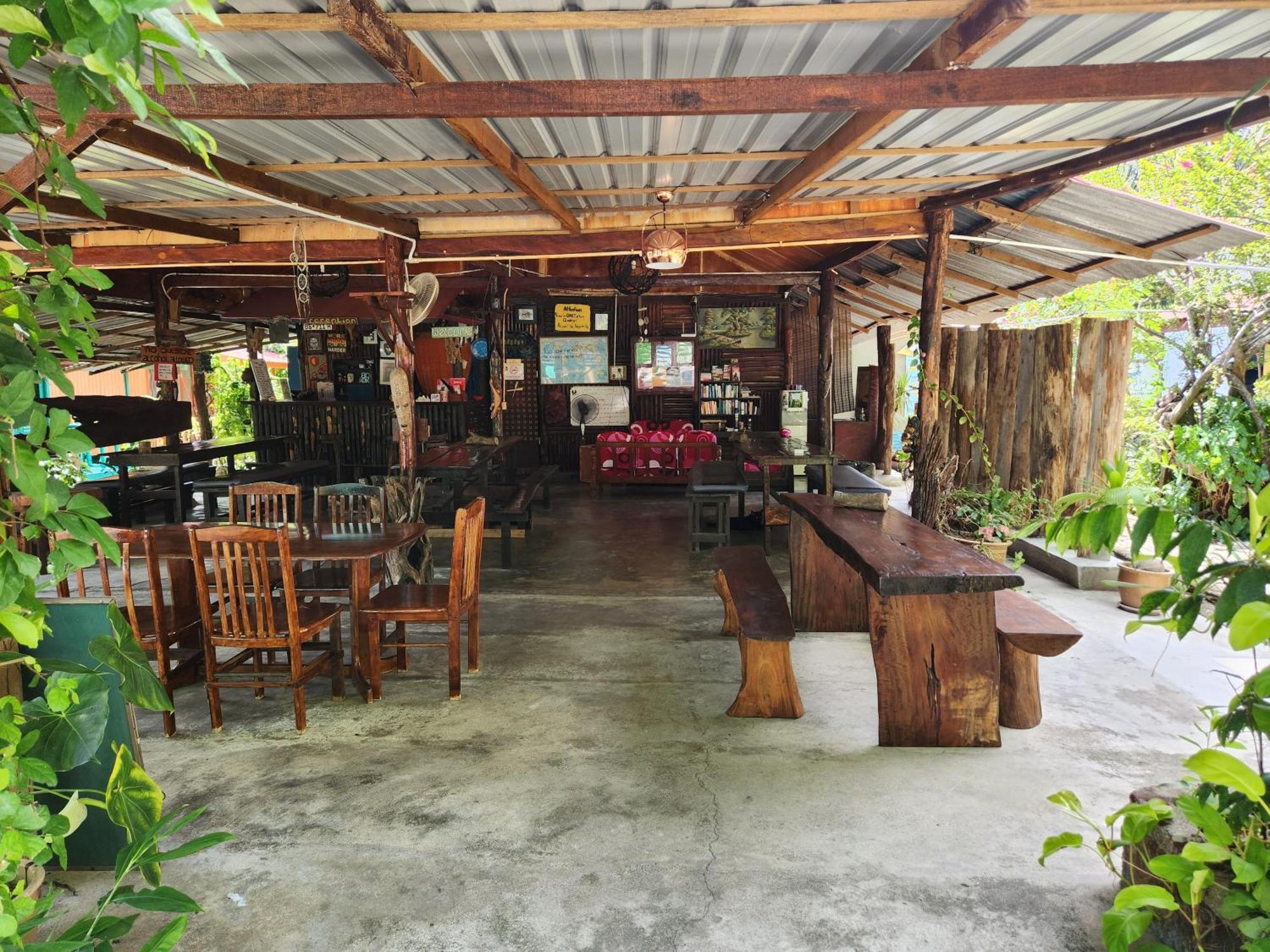 פנתאי צנאנג Gecko Guesthouse מראה חיצוני תמונה