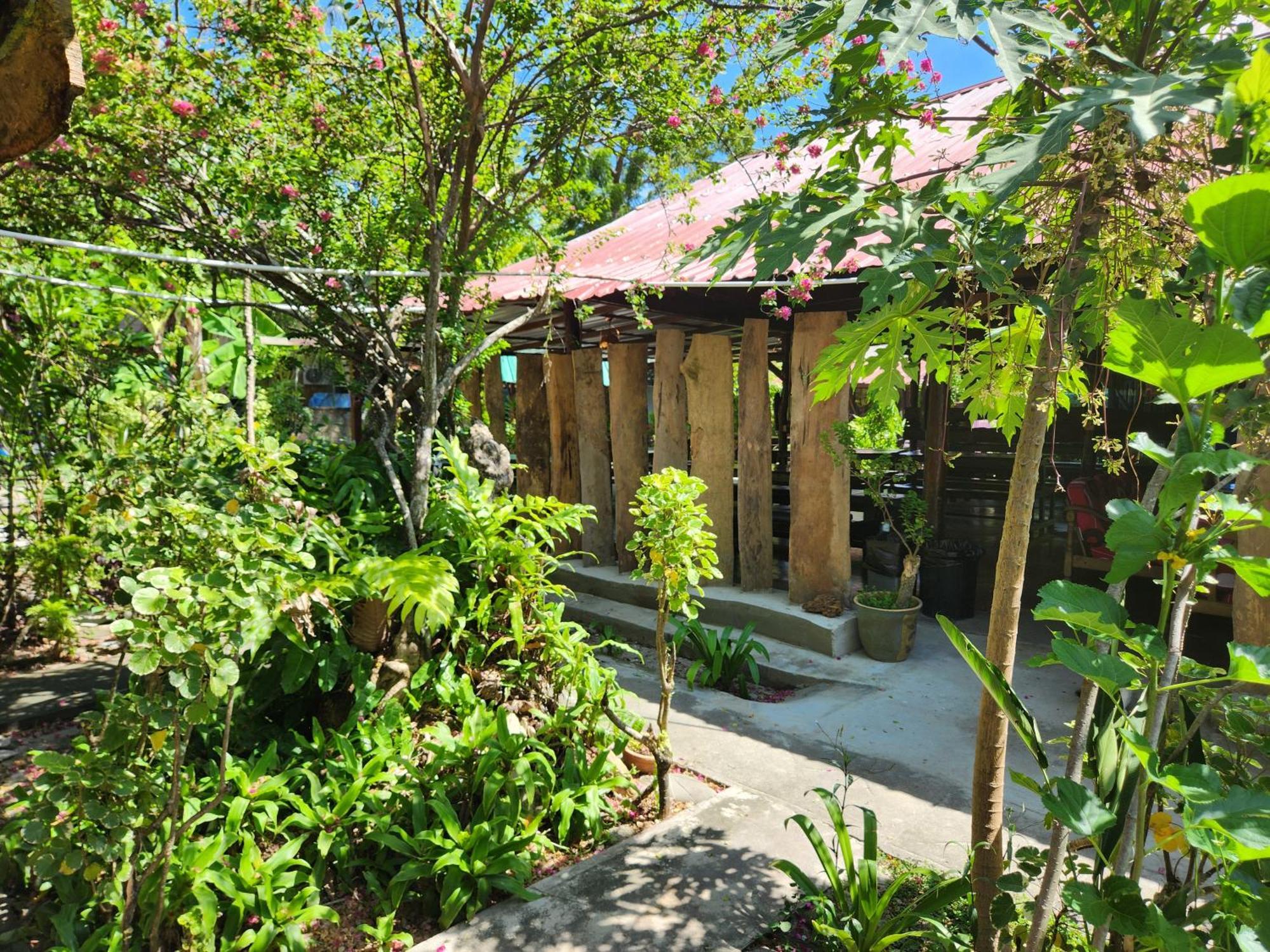 פנתאי צנאנג Gecko Guesthouse מראה חיצוני תמונה